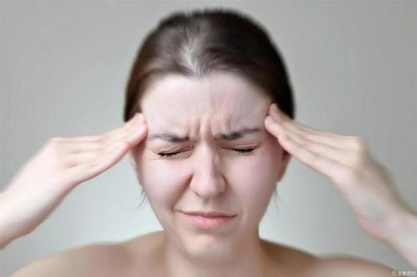 头疼恶心想吐是怎么回事?别慌,全面解析常见原因与应对方法 头疼恶心想吐是怎么回事?别慌,全面解析常见原因与应对方法